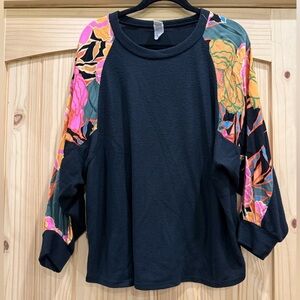 7th Ray Black Top with Bright Pink Accent